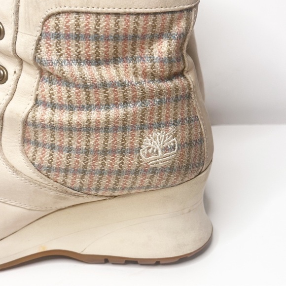 TIMBERLAND SUEDE AND PLAID FABRIC‎ BOOTS WEDGE SZ 7 - Picture 3 of 6